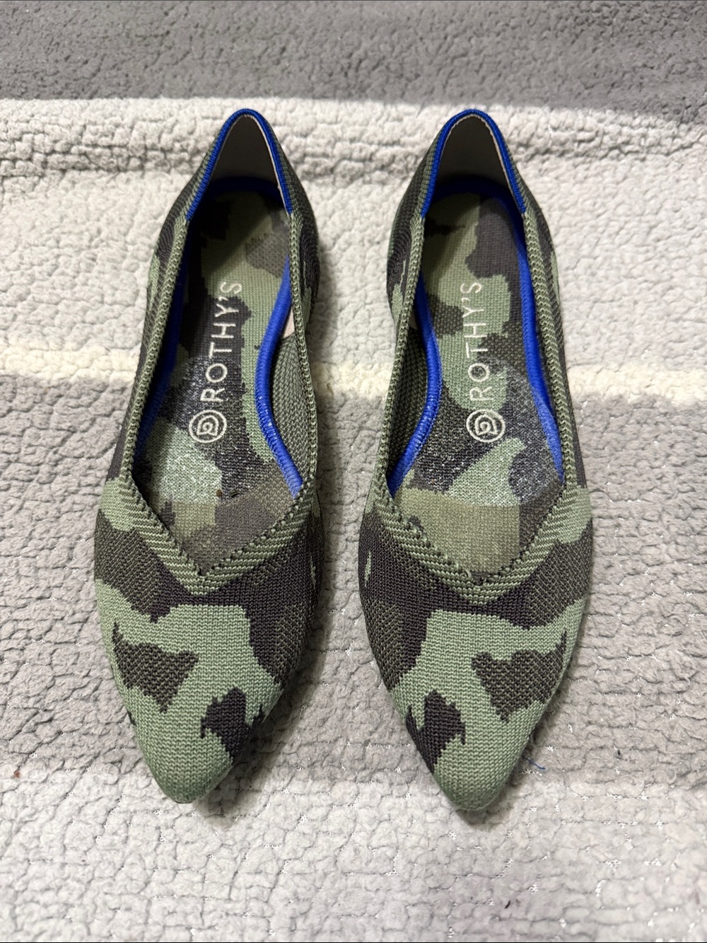 Rothy's The Point Ballet Flat — Green Camo with Blue Trim
